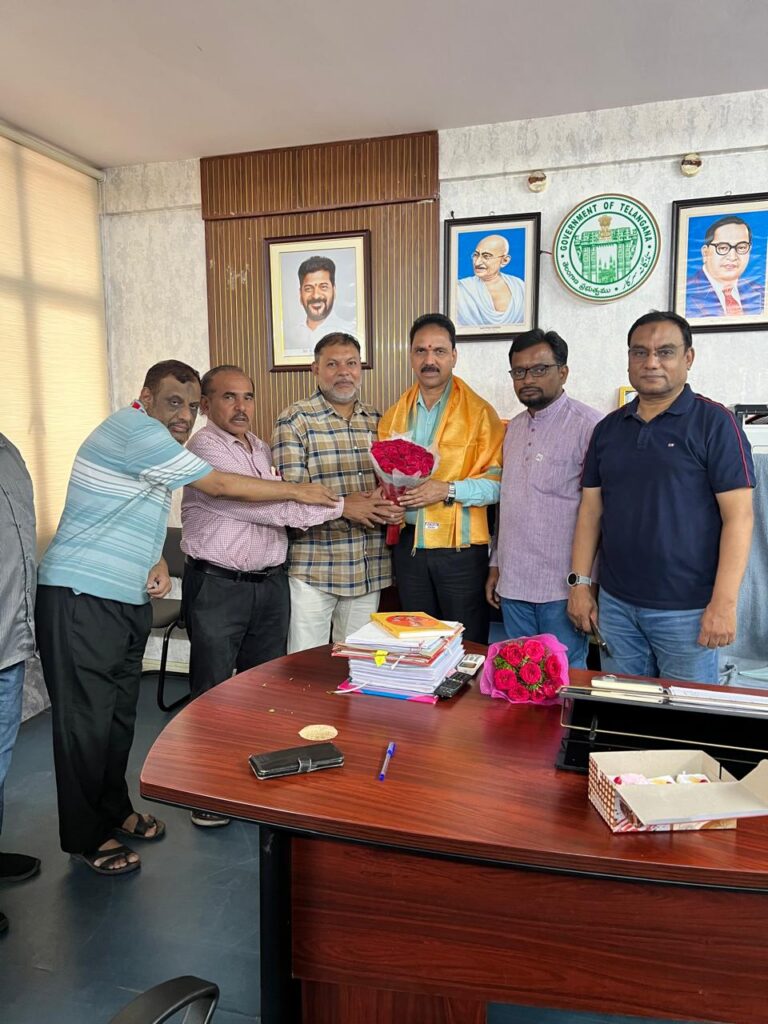 సమాచార, పౌర సంబంధాల శాఖ అదనపు డైరెక్టర్‌కు పాత్రికేయ సంఘాల అభినందనలు