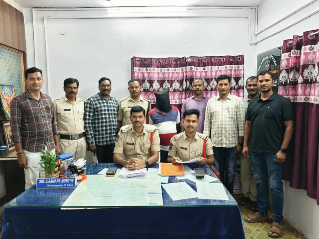 మంత్రాల నెపంతో మైనర్ బాలిక తో అసభ్యకరంగా ప్రవర్తించిన వ్యక్తి అరెస్టు,. ఫోక్సో కేసు నమోదు