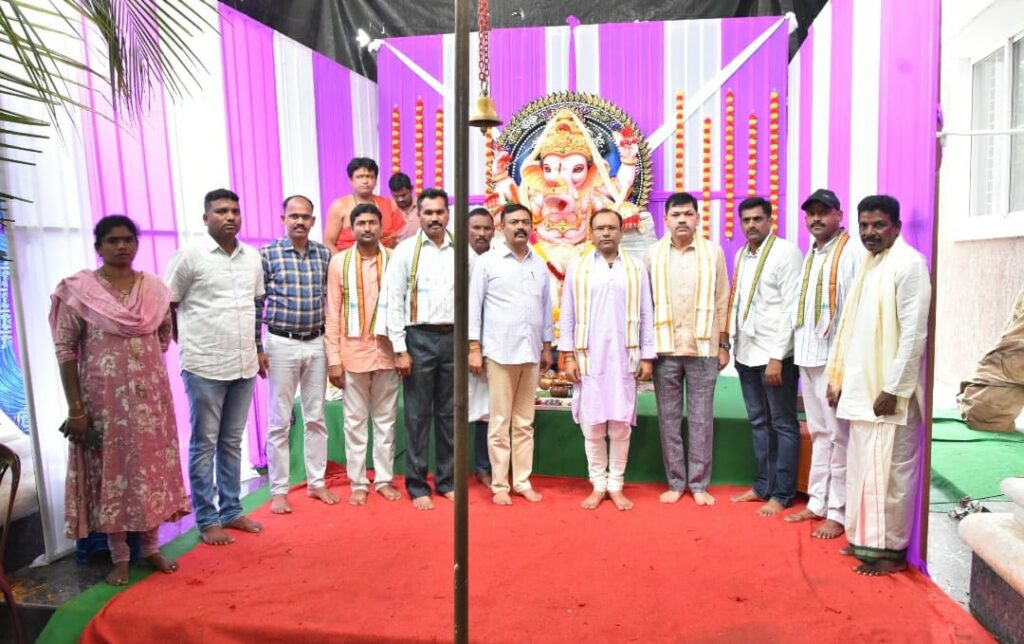 ప్రజలకు, అధికారులకు, సిబ్బందికి వినాయక చవితి శుభాకాంక్షలు తెలిపిన సీపీ అంబర్ కిషోర్ ఝా