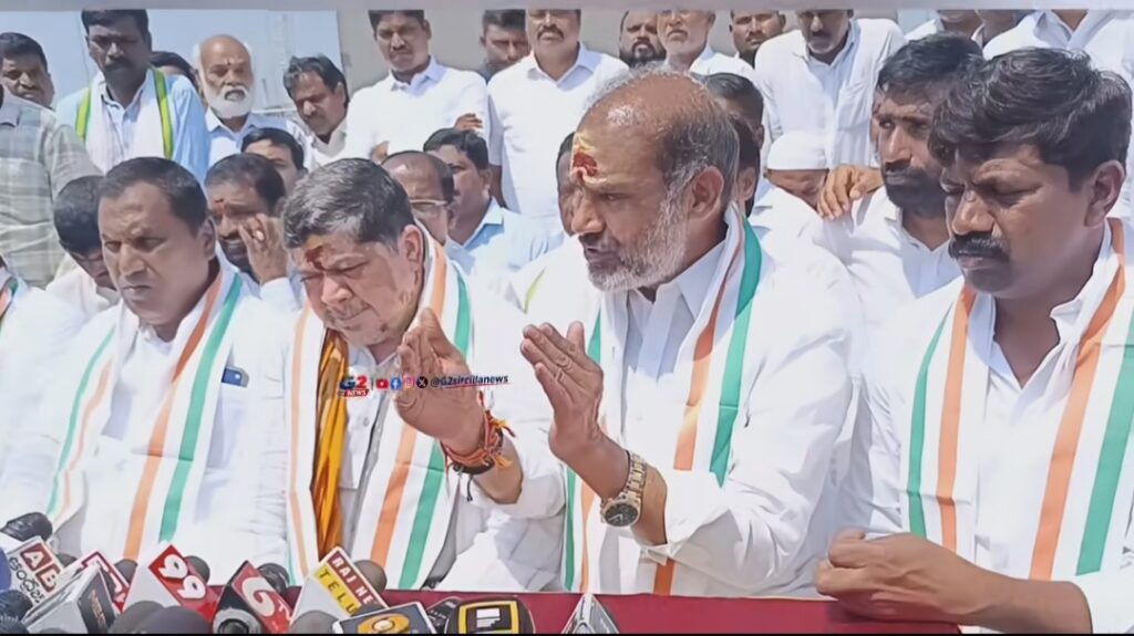 సిరిసిల్ల నుంచే ప్రతిపక్షాలకు సీఎం సందేశం. ఈ నెల 30న సీఎం రేవంత్‌రెడ్డి పర్యటన.. -కాంగ్రెస్ శ్రేణులు భారీగా తరలిరావాలి : మంత్రి పొన్నం ప్రభాకర్.