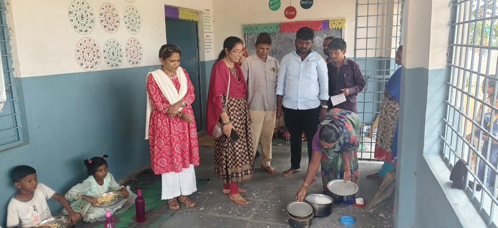 విద్యార్థులకు మెనూ ప్రకారం నాణ్యమైన భోజనం అందించాలి :- ఎంపీడీవో వీణ.