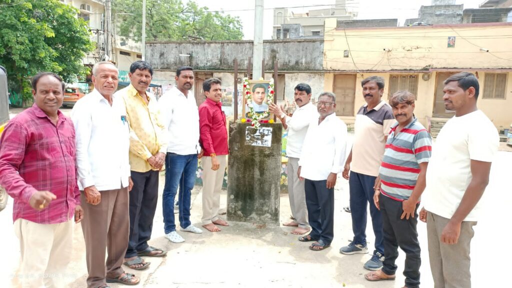 బీసీలకు జనాభా ప్రాతిపదికన వాటా కల్పించాలి :- బీసీ సమాజ్ రాష్ట్ర కార్యదర్శి నరెడ్ల శ్రీనివాస్