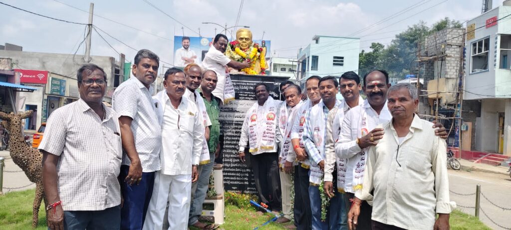 సమాజ సేవలో కేసి గుప్తా సేవలు మరువలేనివి