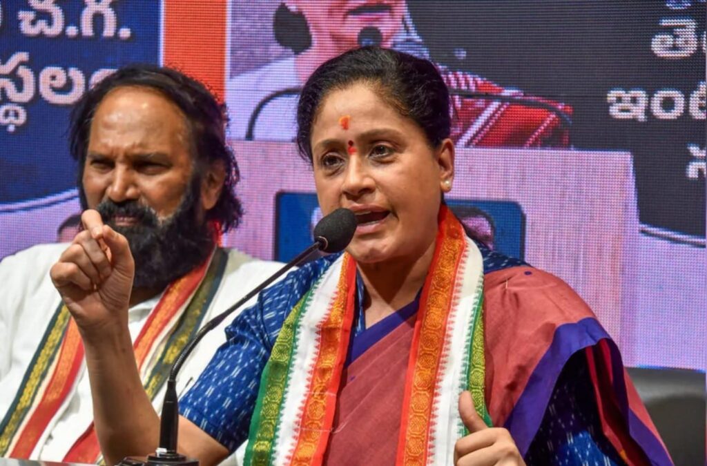తెలంగాణ కాంగ్రెస్ క్యాబినెట్ లోకి రాములమ్మ.!