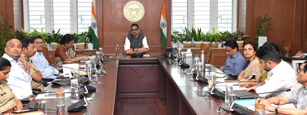 తెలంగాణా సంస్కృతికి ప్రత్యేకత గాంచిన ‘బతుకమ్మ’ పూల పండగను ఈనెల 10 వ తేదీనుండి 18 వ తేదీ వరకు అత్యంత వైభవంగా నిర్వహించేందుకు ఏర్పాట్లు చేస్తున్నట్టు రాష్ట్ర ప్రభుత్వ ప్రధాన కార్యదర్శి సంజయ్ జాజు వెల్లడించారు