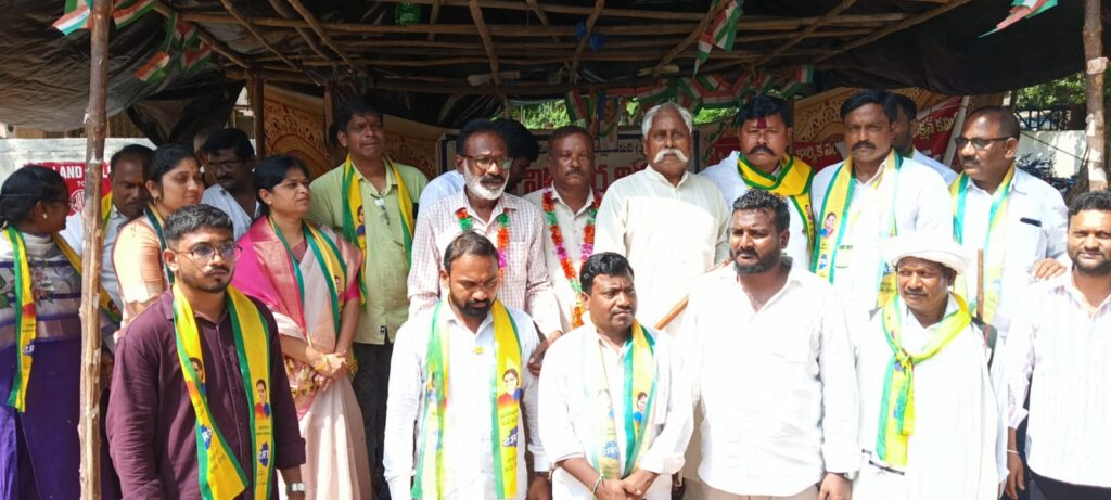 ఎస్పీఎం కార్మికులకు యూనియన్ ఎన్నికలు నిర్వహించాలి. కార్మికుల పక్షాన నిలిచిన టిఆర్ఎస్ పార్టీ రాష్ట్ర, జిల్లా నాయకులు.