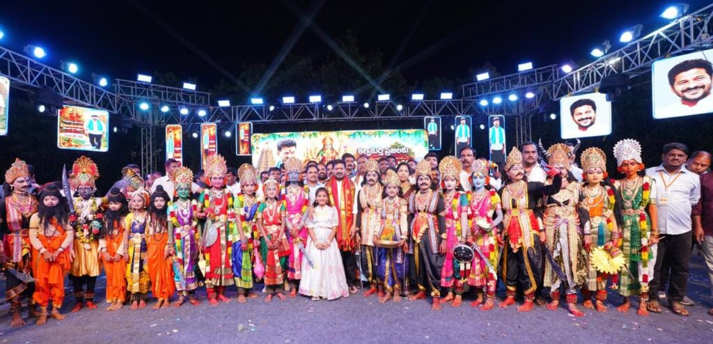 కల్వకుర్తి ప్రభుత్వ ఉన్నత పాఠశాల మైదానంలో దసరా వేడుకలకు హాజరైన ముఖ్యమంత్రి ఏ రేవంత్ రెడ్డి